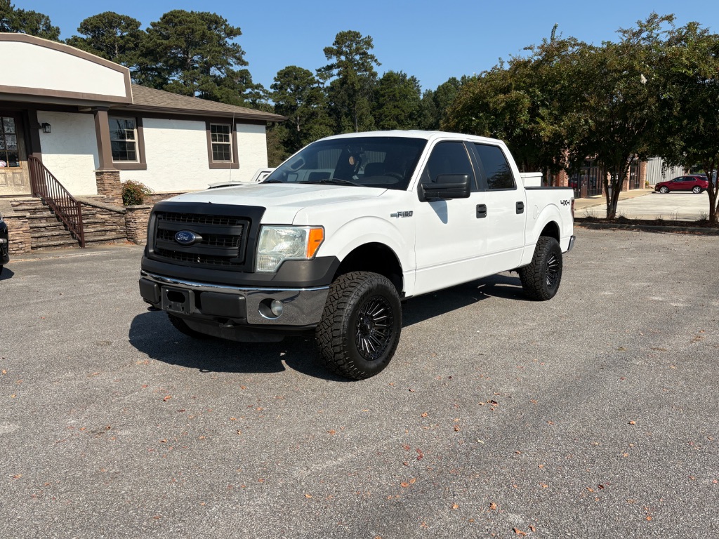 2014 Ford F-150 XL's photo
