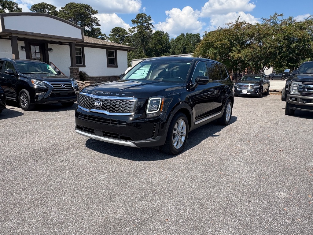 2020 Kia Telluride LX's photo