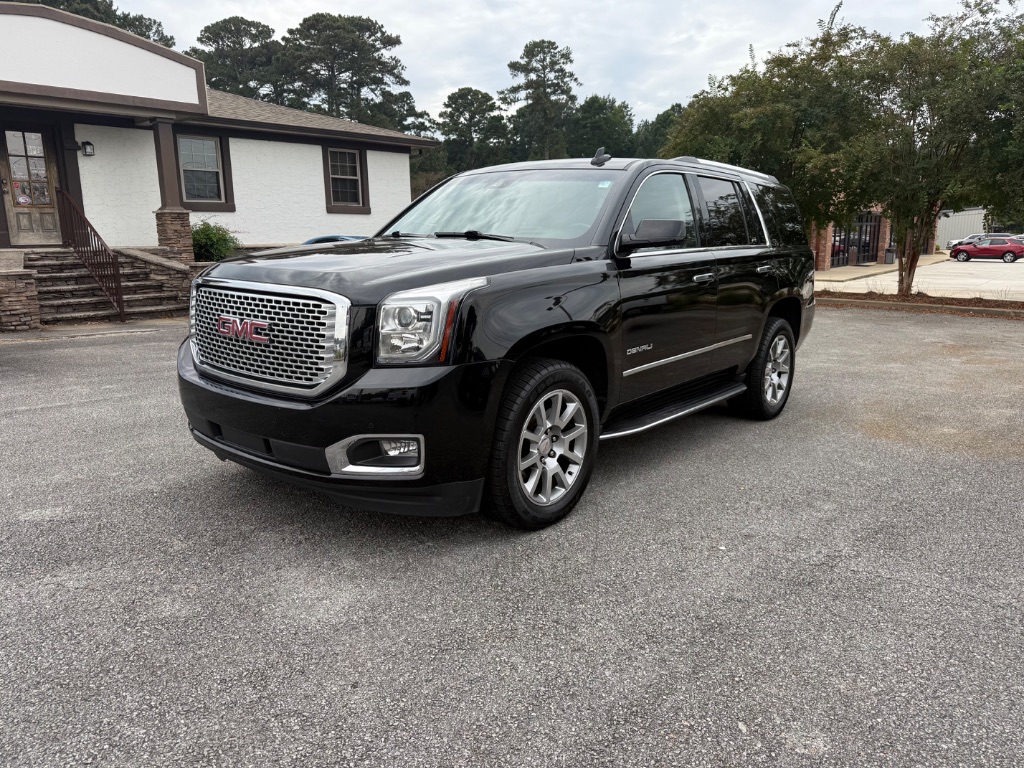 2017 GMC Yukon Denali's photo